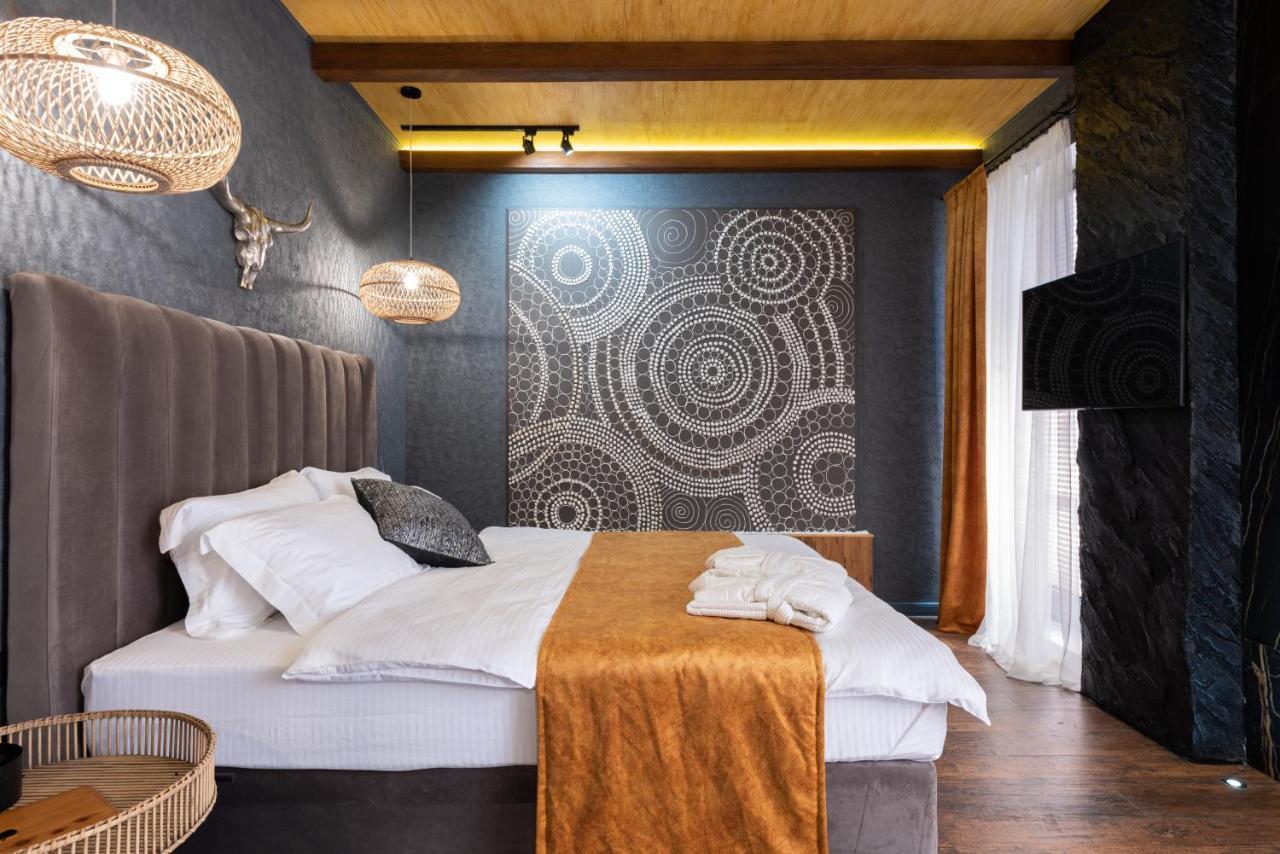 Mr Grey Boutique Hotel Odessa Exterior photo