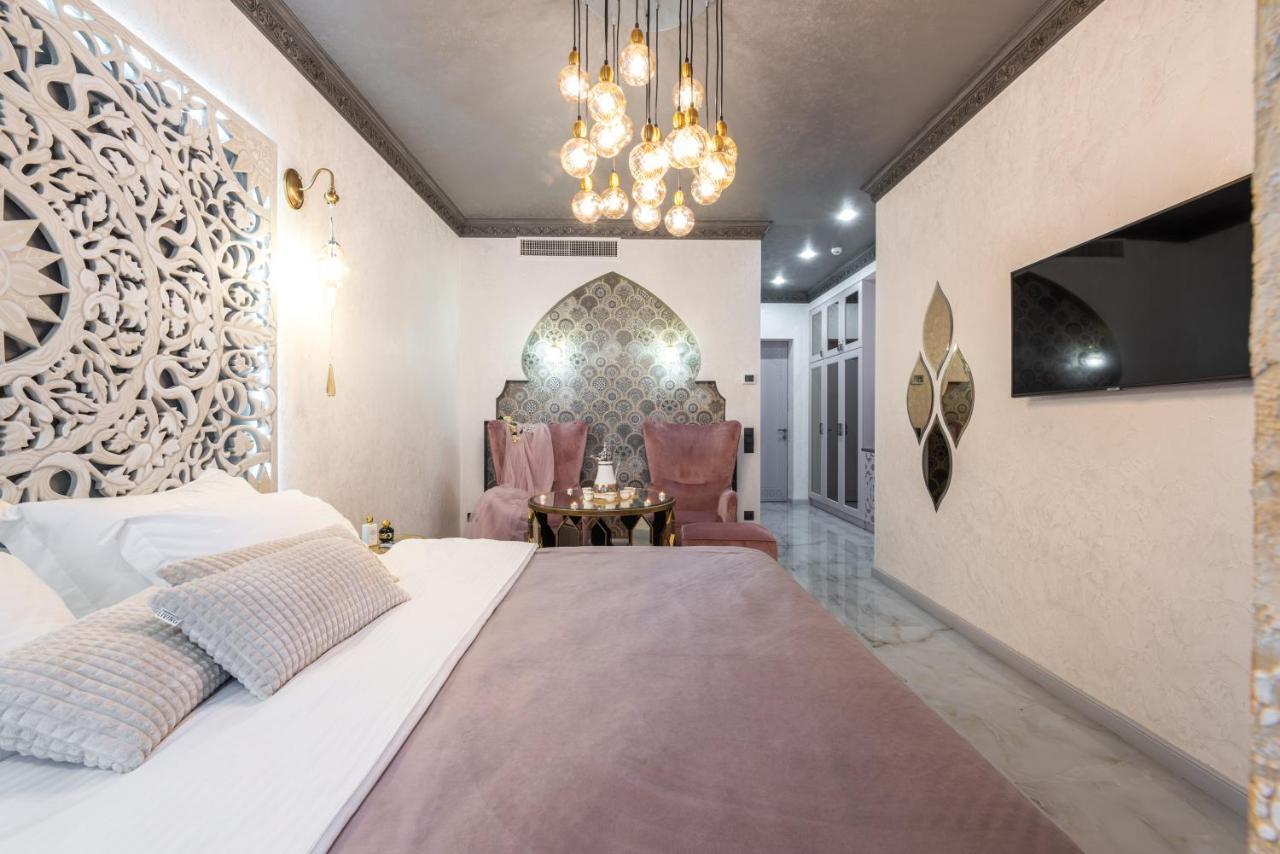 Mr Grey Boutique Hotel Odessa Exterior photo