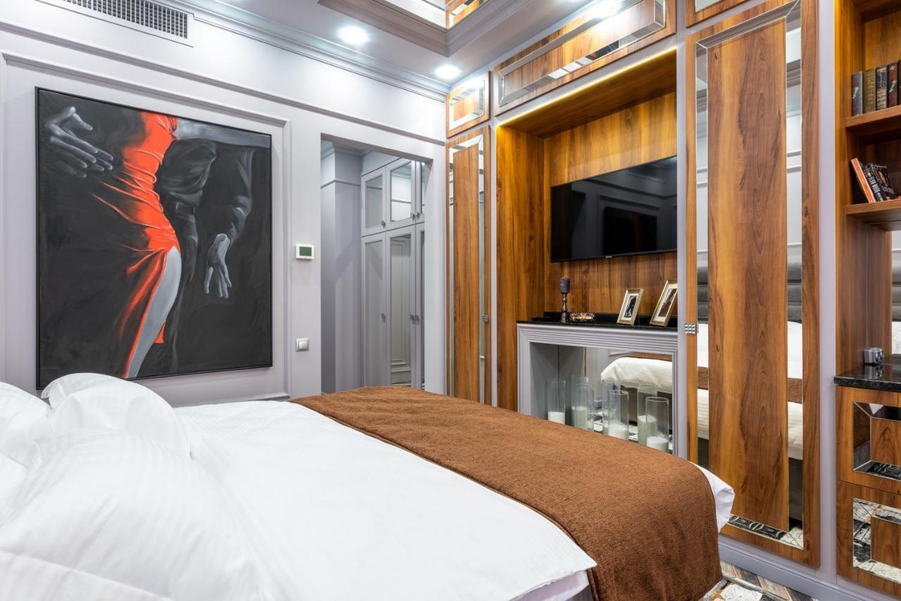 Mr Grey Boutique Hotel Odessa Exterior photo